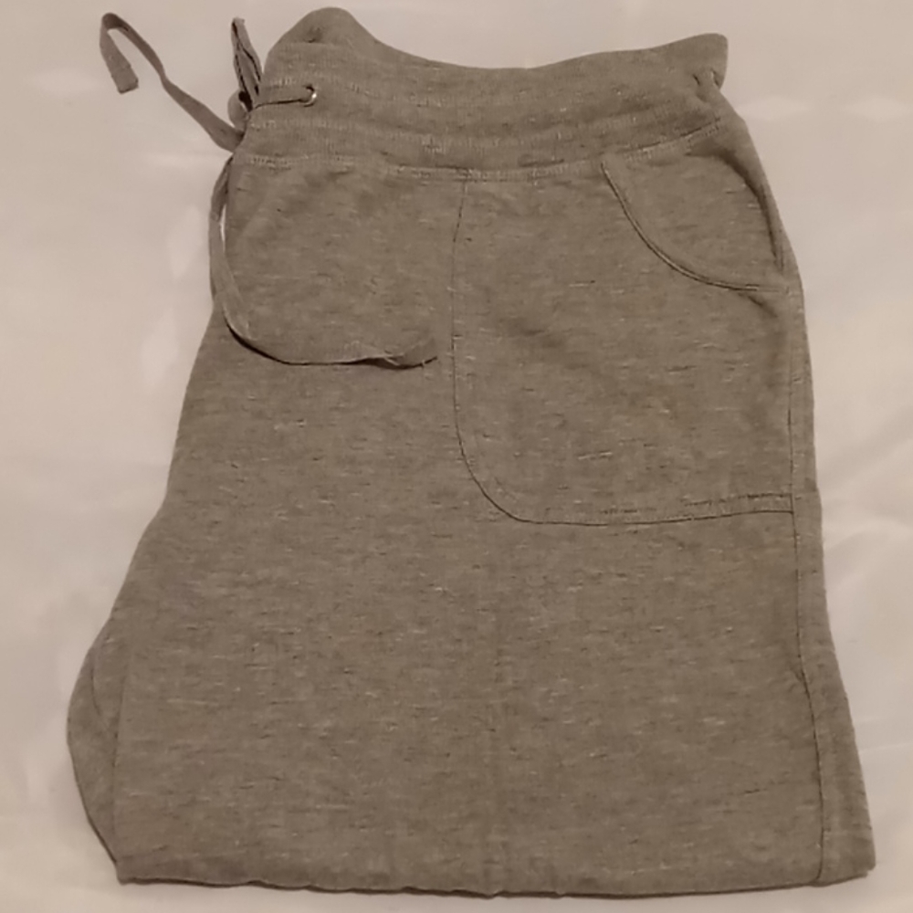 Athletech gray capri cotton pants XL